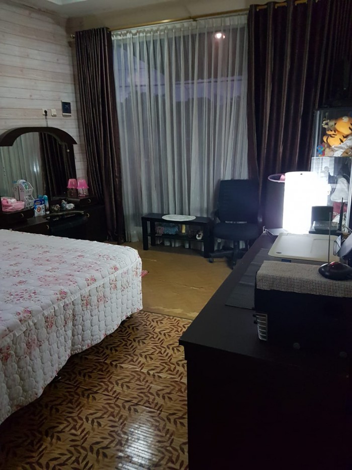 Rumah 2 lantai dijual di Cibiru Lippo Cikarang
